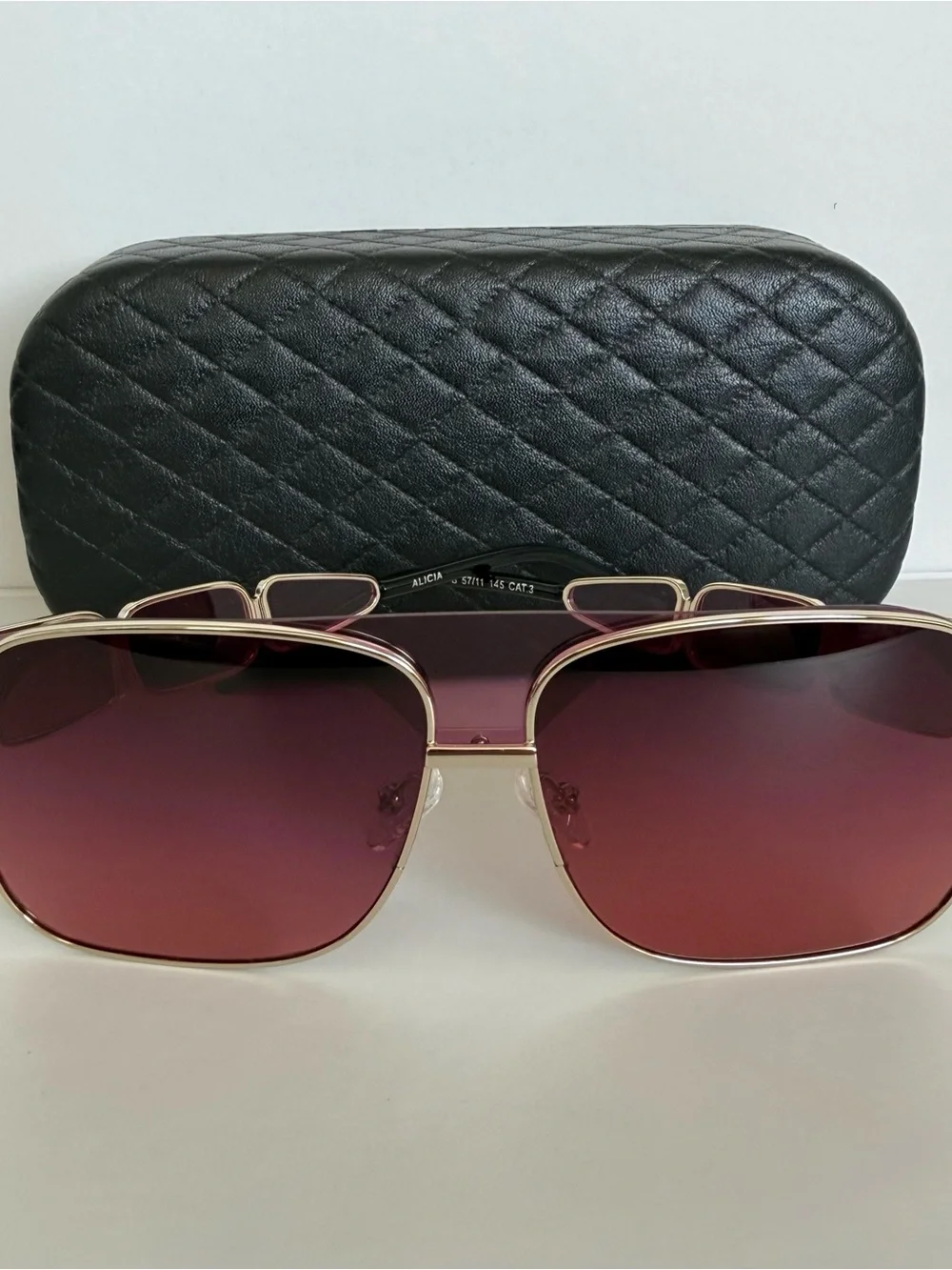 NEW!!! MO European women sunglasses Retail 350$